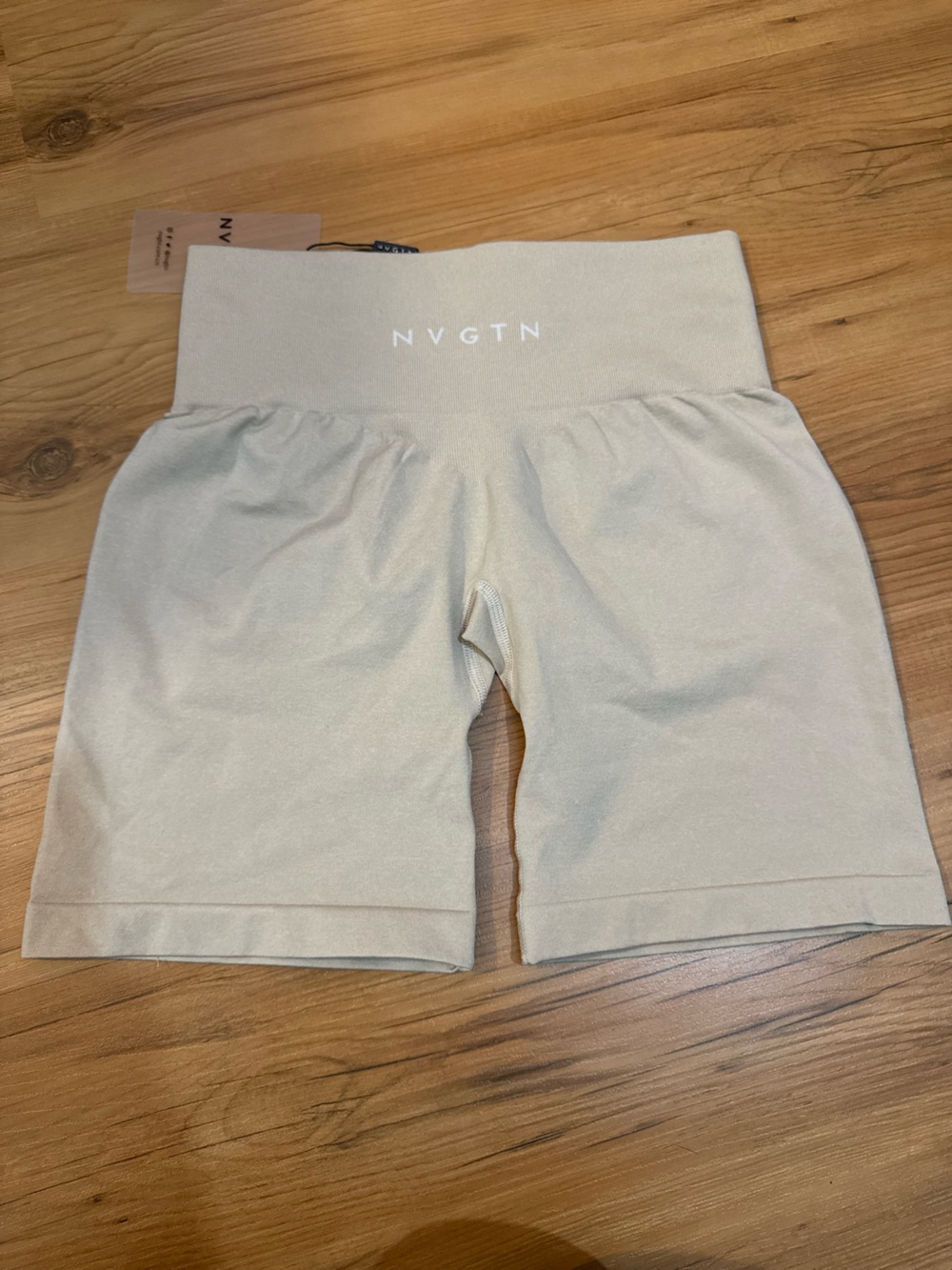 NVGTN Shorts beige